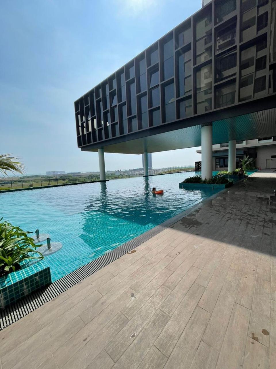Homestay Shah Rizki@Bali Resident Melaka-Muslim Friedly Exterior photo